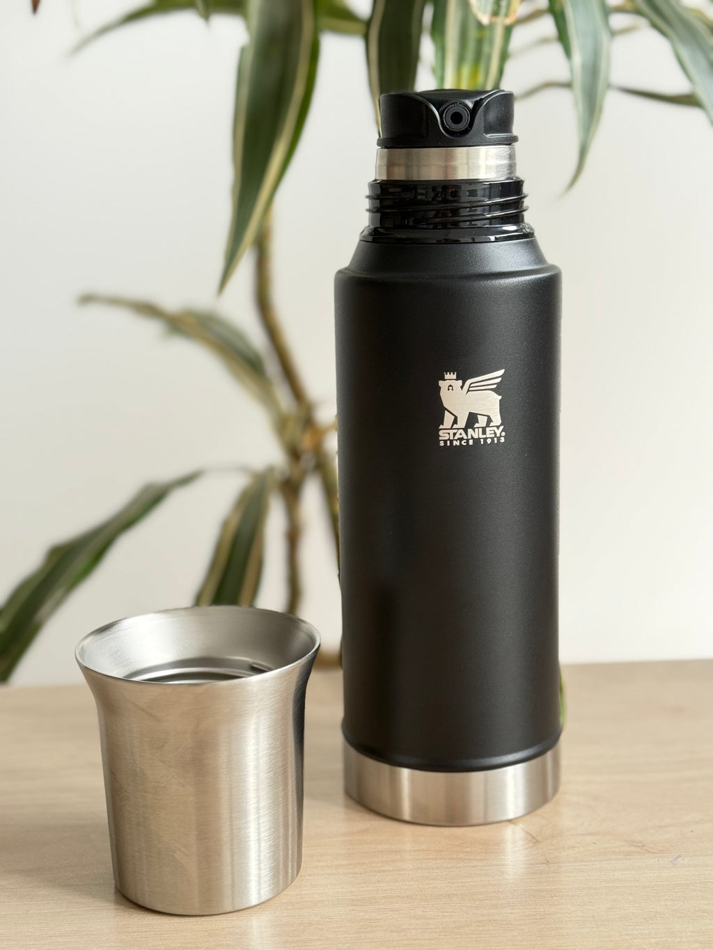 Termo réplica AAA Stanley Mate System 1L (T7)