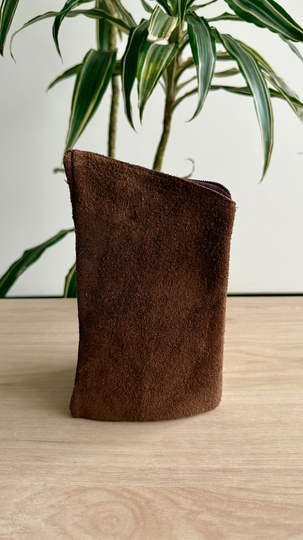 Yerbera de cuero (C3)