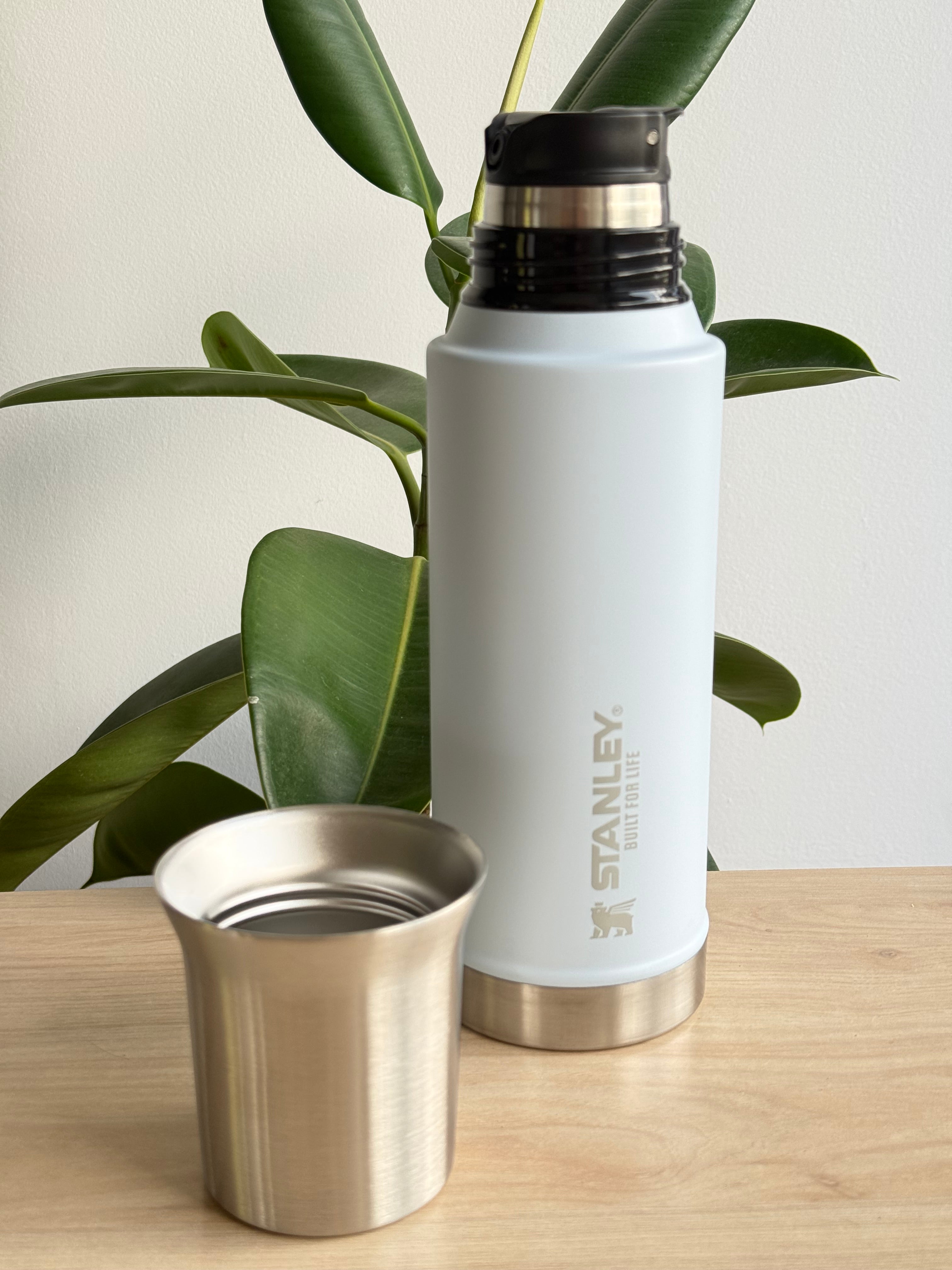 Termo réplica AAA Stanley Mate System 1L (T7)