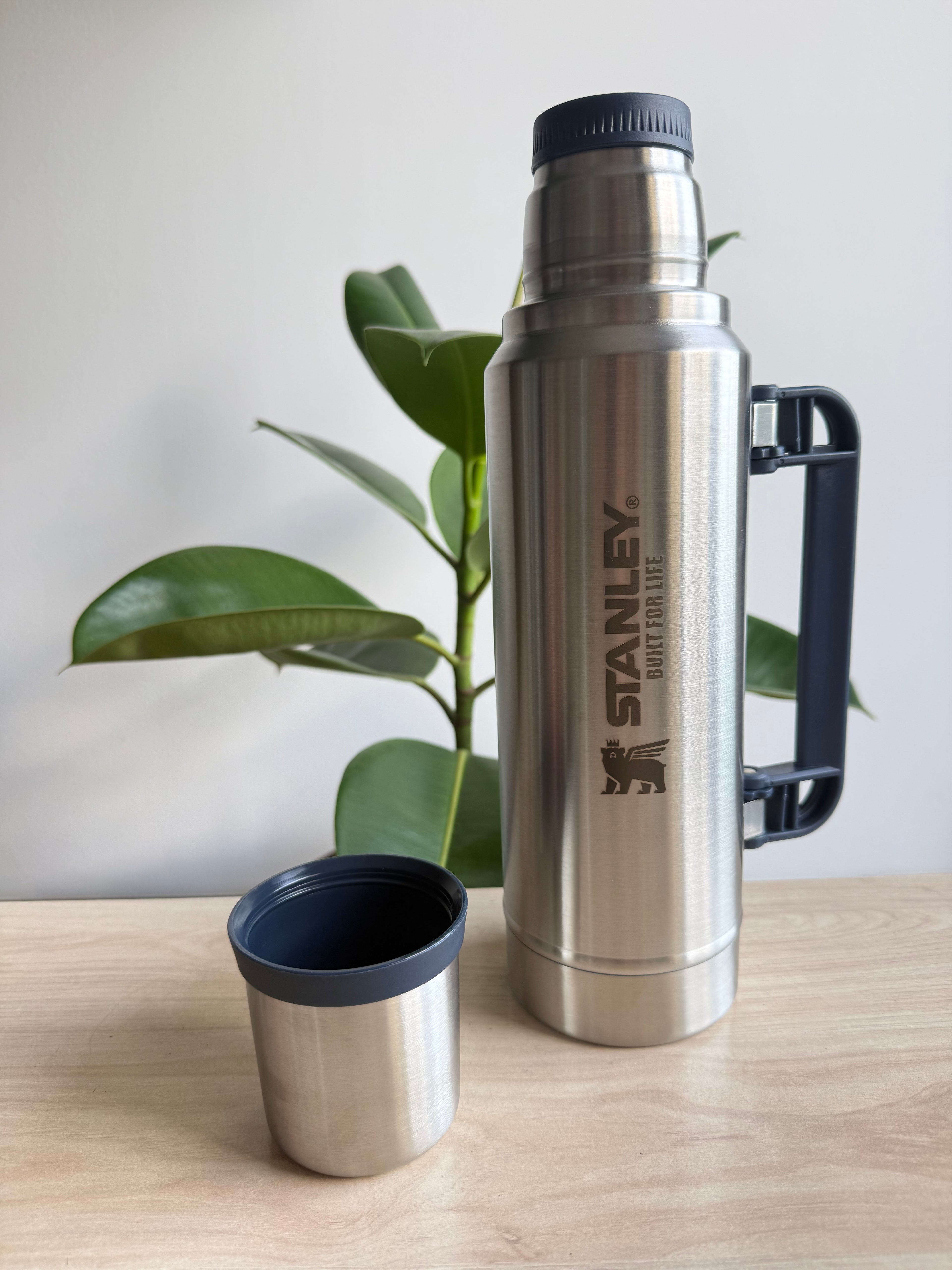 ermo Replica AAA plateado Stanley 1L de acero inoxidable para yerba mate en guatemala 