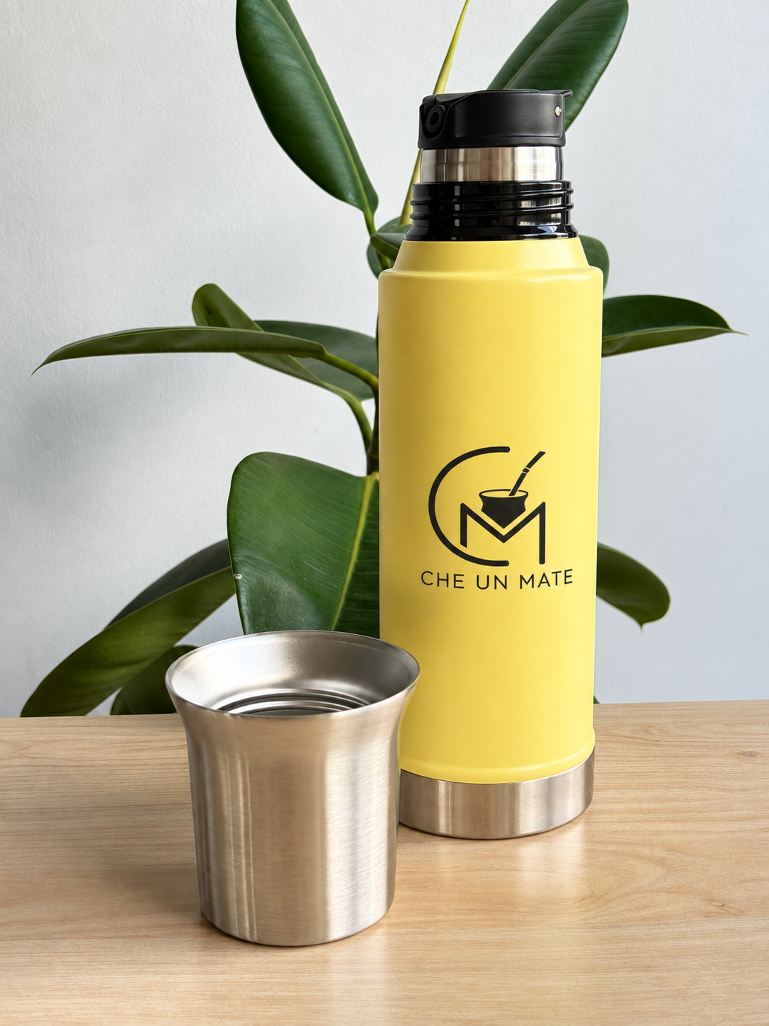 Termo Che Un Mate Signature amarillo (la tapa es mate)