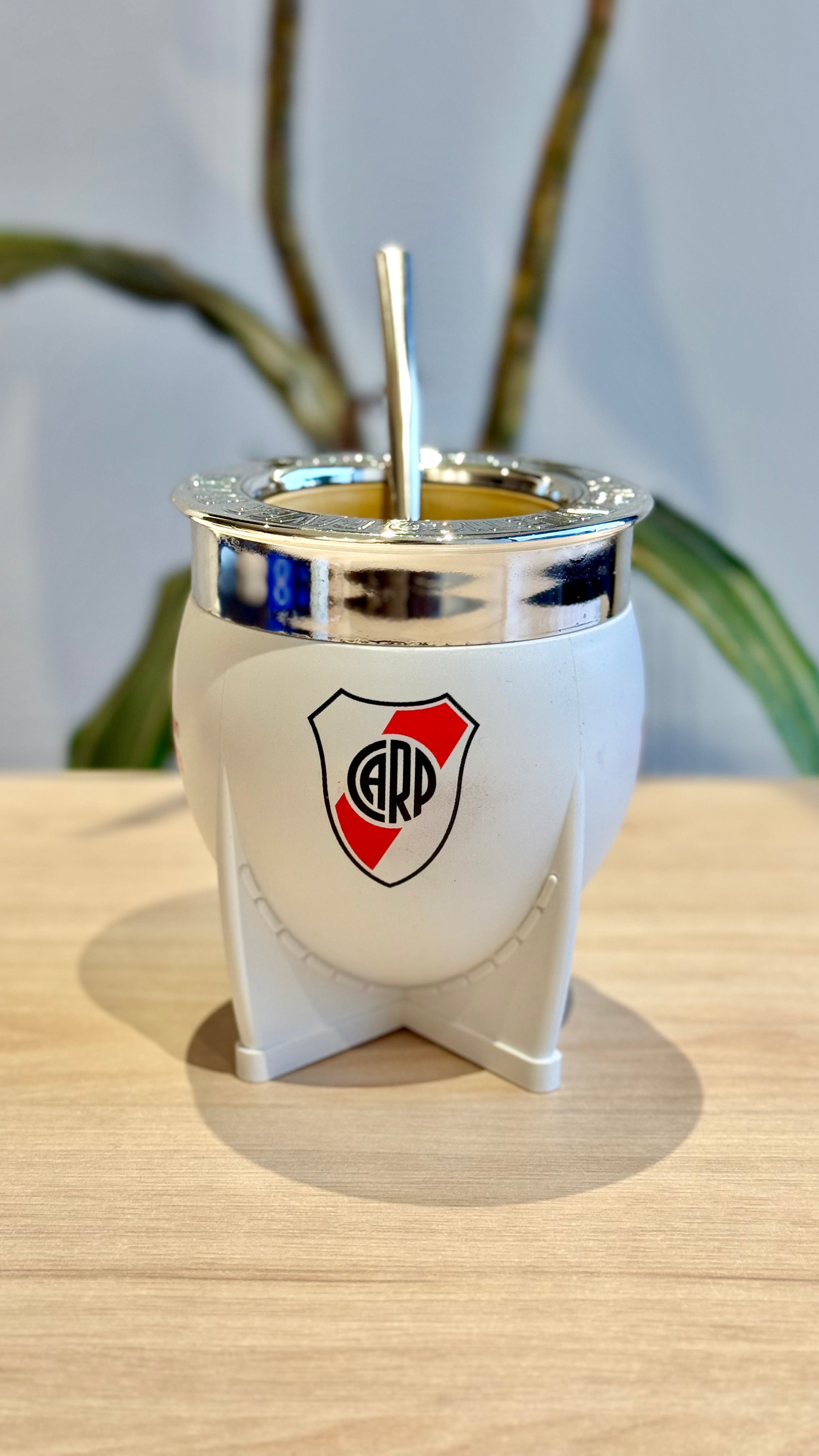 Imperial RIVER blanco/plateado Mate Pampa